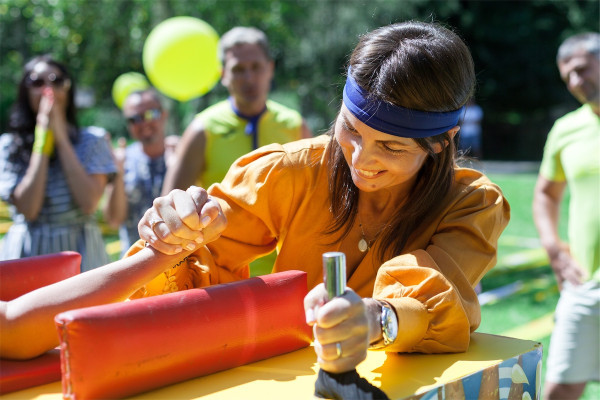 EMOTIONAL TEAMBUILDING & TRAININGS / ideas / options / implementation / go to section…
